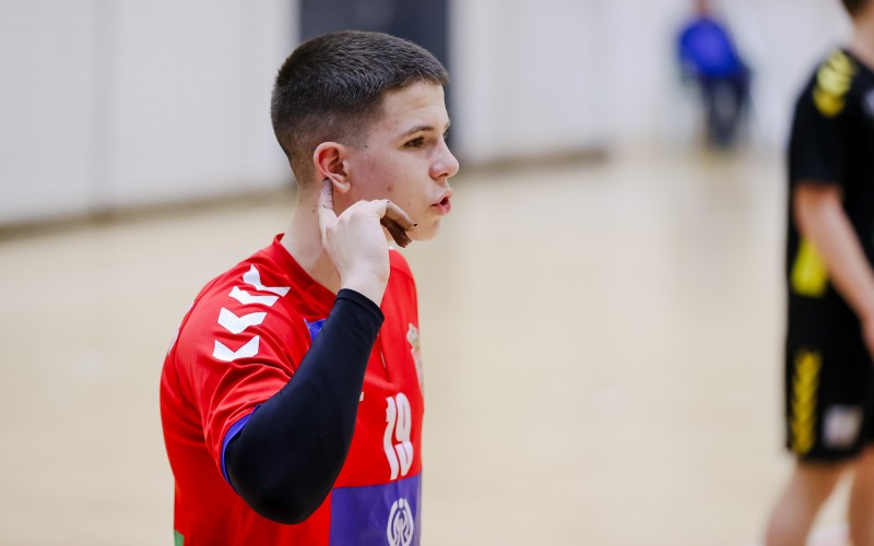 SRB-MNE_64